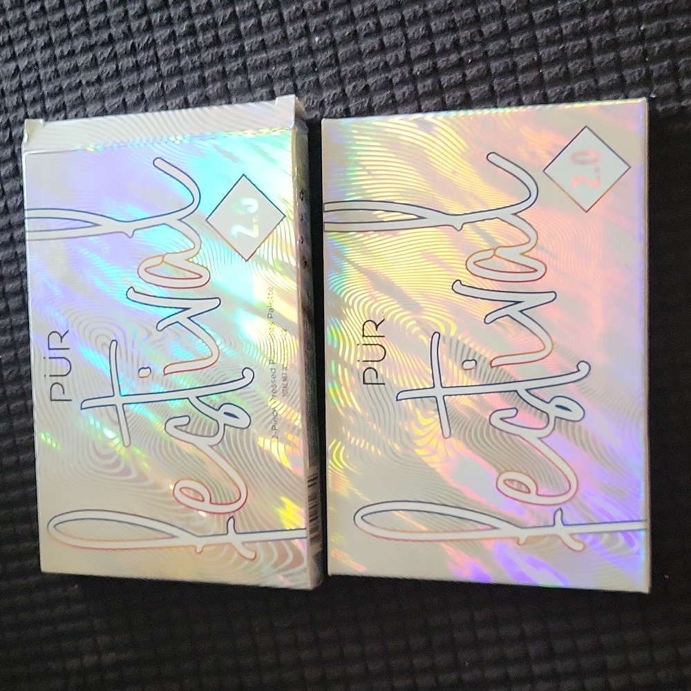 PUR Festival 12 Piece Pressed Pigments Pallette Eyeshadow